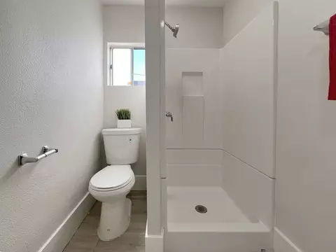 2384 Linden Ave, Long Beach, CA 90806 photo 4