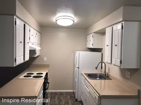 5318 S Fox St, Littleton, CO 80120