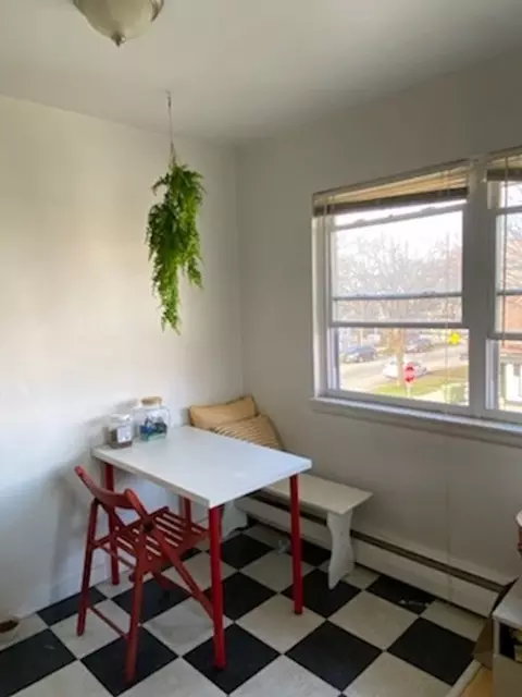 1004 E Pleasant St, Milwaukee, WI 53202