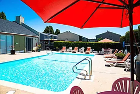 925 W Chestnut Ave, Lompoc, CA 93436