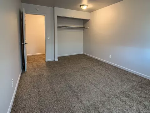 1001 W Cavanaugh Rd, Lansing, MI 48910 photo 5