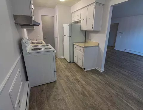 1001 W Cavanaugh Rd, Lansing, MI 48910 photo 8