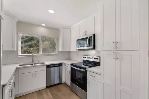 7409 Magnolia Ave, Riverside, CA 92504