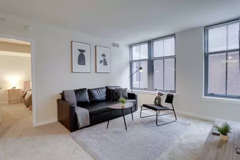 550 14th St S, Arlington, VA 22202