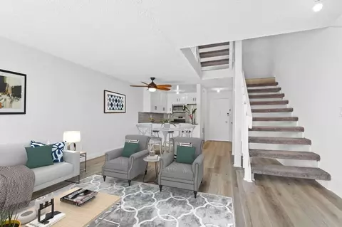 15 Catamaran St, Marina Del Rey, CA 90292
