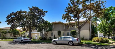 4401 Le Park Dr, Long Beach, CA 90807
