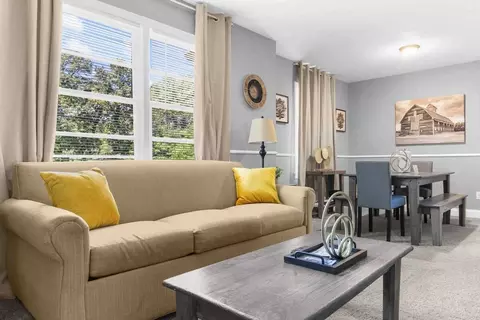 Broadmoor Dr, Birmingham, AL 35235