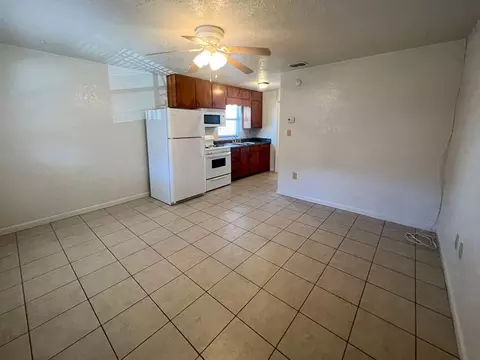 1406 SW 18th Pl, Gainesville, FL 32608