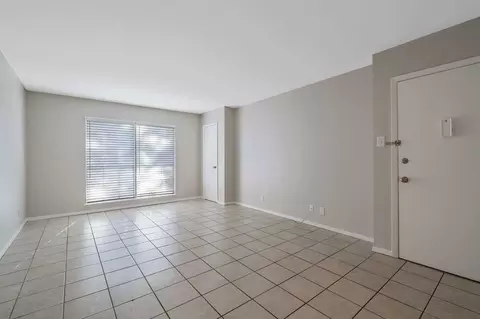 3301 S Broadway Ave, Tyler, TX 75701