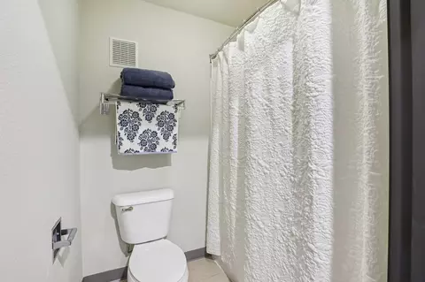 2752 NE Hogan Dr, Gresham, OR 97030 photo 38