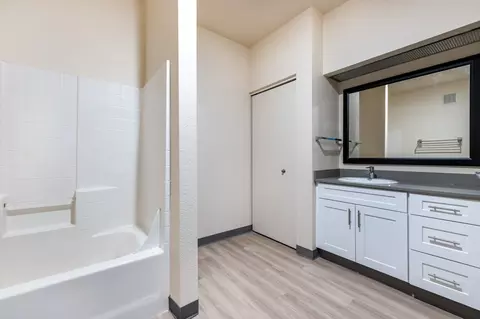2752 NE Hogan Dr, Gresham, OR 97030 photo 69