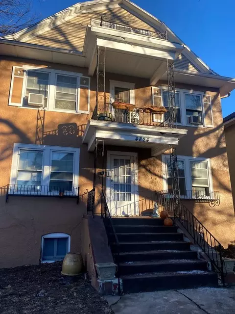 409 417 N 49th St 4823-4825 Cass St And 4822 - 4824 Chicago St #409-409, Omaha, NE 68132