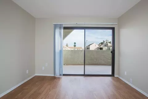 1809 Termino Ave, Long Beach, CA 90815 photo 12