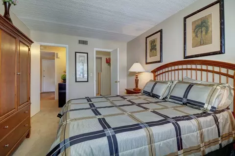 11311 N 22nd St, Tampa, FL 33612 photo 20