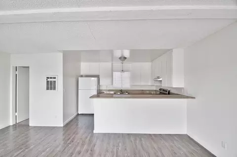 682 4th St, Hermosa Beach, CA 90254 photo 4