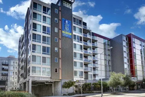 118 6th Ave N, Seattle, WA 98109 photo 2