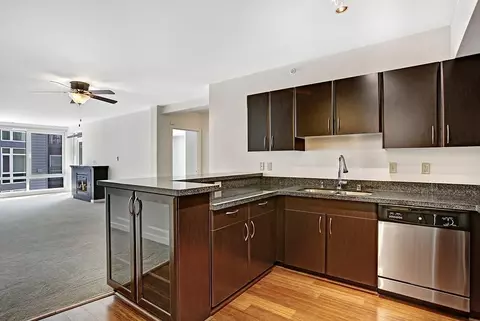 118 6th Ave N, Seattle, WA 98109 photo 32