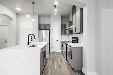 600 Studemont St, Houston, TX 77007 photo 5
