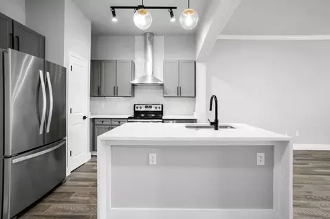 600 Studemont St, Houston, TX 77007 photo 2