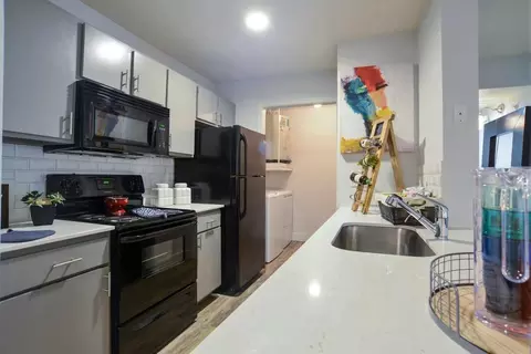 11900 Hobby Horse Ct, Austin, TX 78758 photo 11