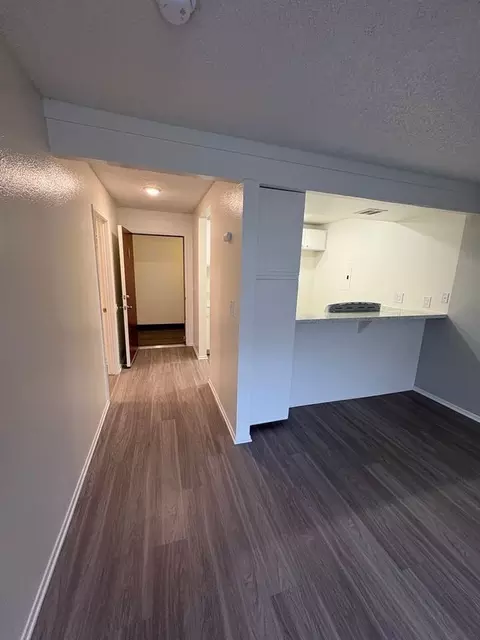 1219 N State College Blvd, Anaheim, CA 92806
