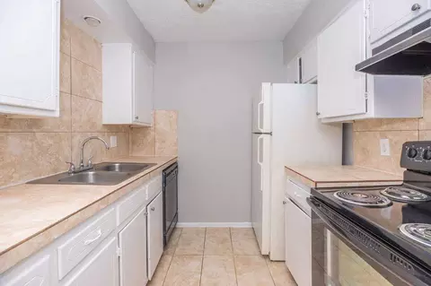 1200 Missouri St, Baytown, TX 77520