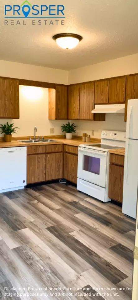 802 Macomber St, Chippewa Falls, WI 54729