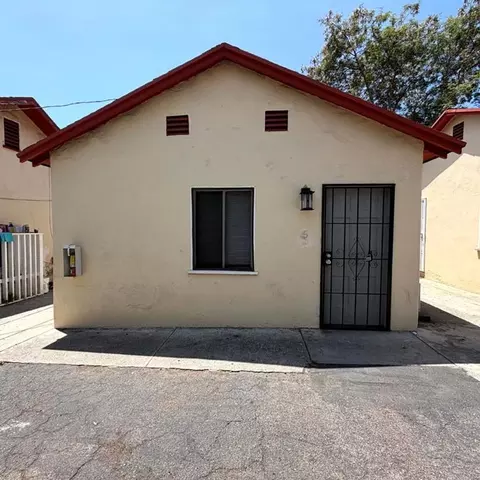 139 S Rosemead Blvd, Pasadena, CA 91107