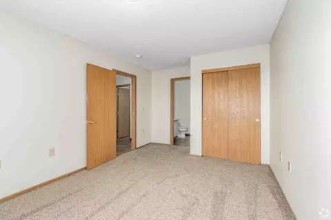 1237 Watermark Dr, Lancaster, OH 43130 photo 9