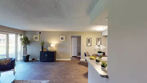 4685 Hunt Club Dr, Ypsilanti, MI 48197 photo 6