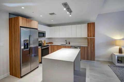 444 NE 7th St, Fort Lauderdale, FL 33304 photo 31