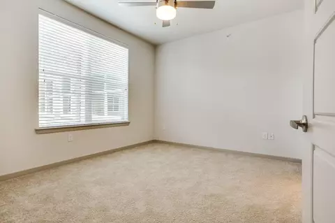 2112 Boll St, Dallas, TX 75204 photo 4
