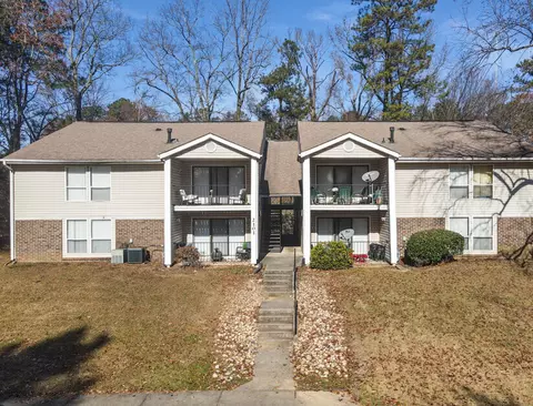 2149 Emerald Pointe Dr, Vestavia Hills, AL 35216
