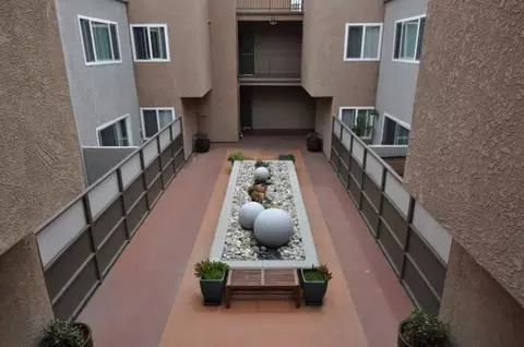 11035 Otsego St, Los Angeles, CA 91601