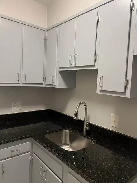 23142318 232223262330-glendale Ter, Huntington, VA 22303
