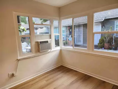416 W Stocker St, Glendale, CA 91202 photo 2