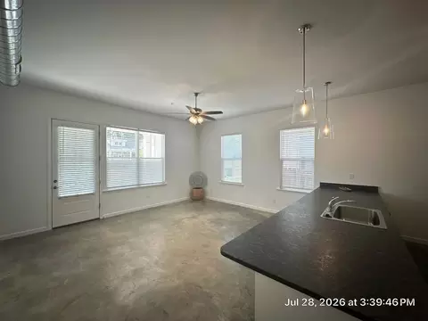 78 N Rembert St, Memphis, TN 38104
