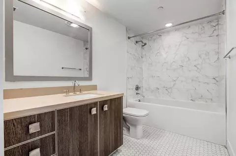 1168 S Barrington Ave, Los Angeles, CA 90049