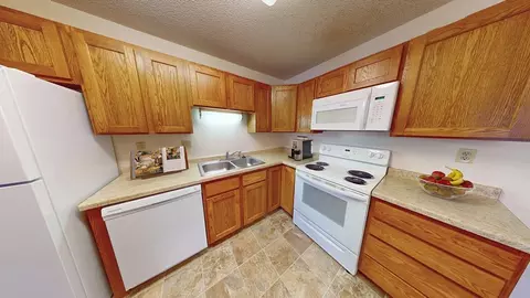 3255 Coachman Rd, Eagan, MN 55121 photo 5