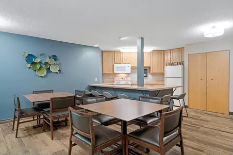 3255 Coachman Rd, Eagan, MN 55121 photo 9