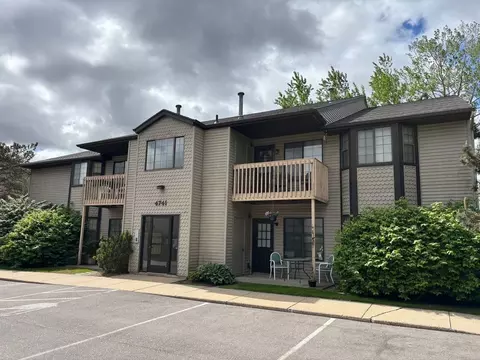 4711 Walma Ave SE, Kentwood, MI 49512