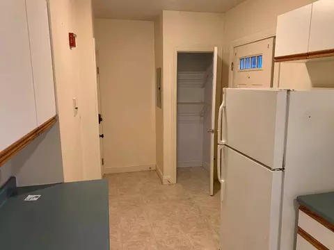 356 E Merrimack St, Lowell, MA 01852