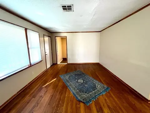 2329 N10, Del City, OK 73115