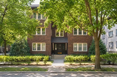 1411 W 32nd St, Minneapolis, MN 55408