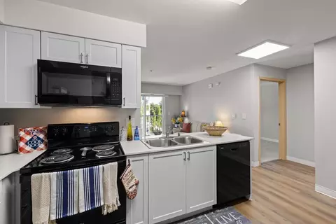 1001 E Marine View Dr, Everett, WA 98201 photo 15