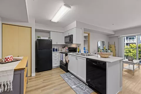 1001 E Marine View Dr, Everett, WA 98201 photo 16