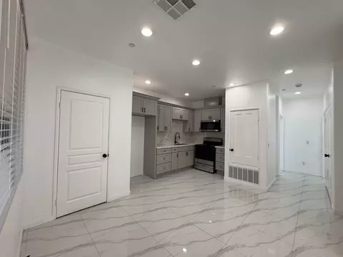 16220 Arrow Blvd, Fontana, CA 92335