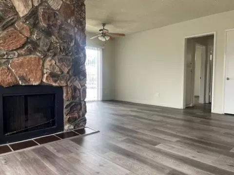 1524 S Bundy Dr, Los Angeles, CA 90025