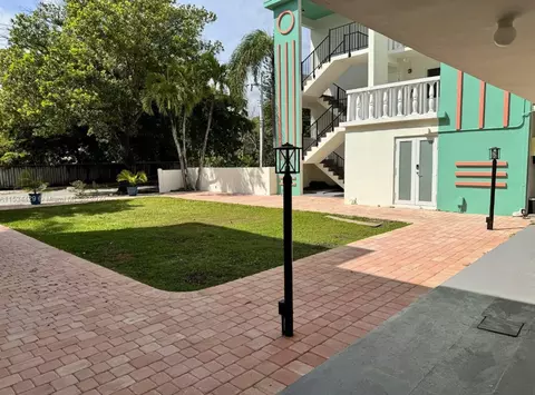 1857 Jefferson St, Hollywood, FL 33020