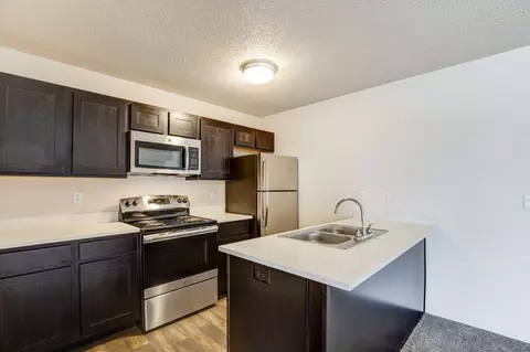 2420 Greenbriar Dr, Manhattan, KS 66502